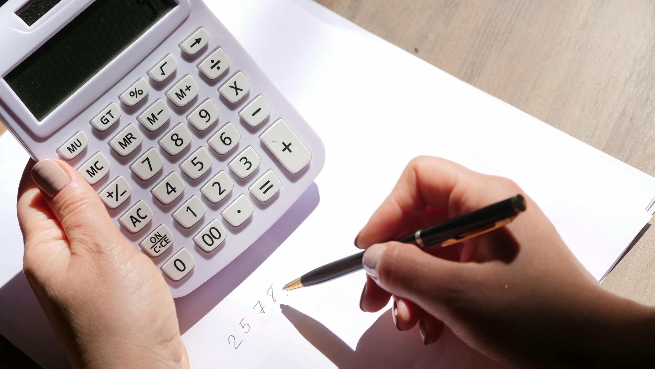 Como saber se o INSS está calculando minha aposentadoria errado?